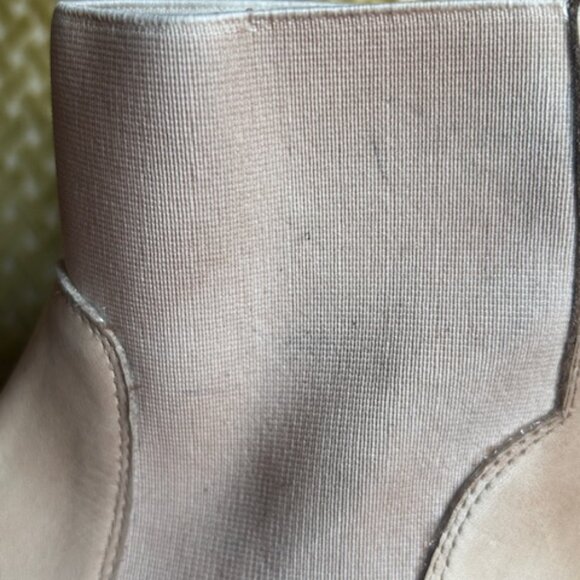 FREE PEOPLE Arlo Santa Fe Lush Natural Tan Elastic Croc Chelsea Boots - Picture 6 of 16